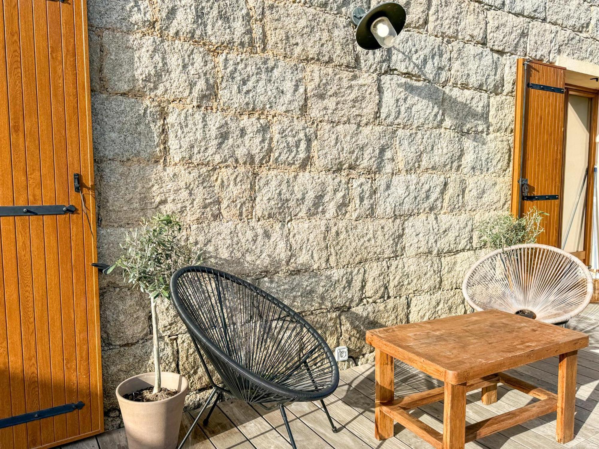 Maison de campagne, deux chambres, vue sur les montagnes Sartène Extérieur photo